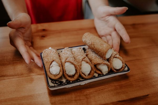 cannolis